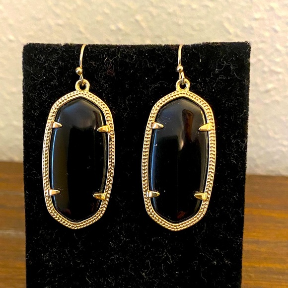 Kendra Scott “Elle” earrings